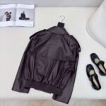 Loewe autumn and winter new retro modern fashionable jacket leather material 100% lambskin - Image 6