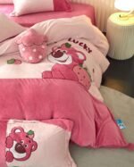 Disney Strawberry Bear Home Furnishing Four-piece Set Winter Quick-warming Fleece Fabric A Must-Have Winter Set for the Little Princess’ Room Specifications: Quilt Cover 200x230cm, Bed Sheet 250x250cm, Pillowcase: 48x74cm X2 - Image 9