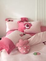 Disney Strawberry Bear Home Furnishing Four-piece Set Winter Quick-warming Fleece Fabric A Must-Have Winter Set for the Little Princess’ Room Specifications: Quilt Cover 200x230cm, Bed Sheet 250x250cm, Pillowcase: 48x74cm X2 - Image 5