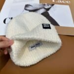 miumiu New autumn and winter knitted hats - Image 8