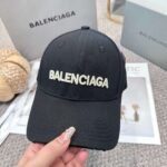 Balenciaga baseball cap with letters - Image 4