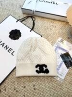 CHANEL knitted wool blend hat and scarf set - Image 15