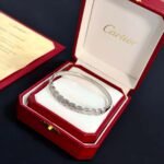 Cartier diamond bracelet high-end version V gold material - Image 17