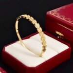 Cartier diamond bracelet high-end version V gold material - Image 6