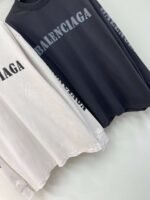 Balenciaga 260g high-weight sweatshirt with double yarn ribbed cut and distressed craftsmanship - Image 4