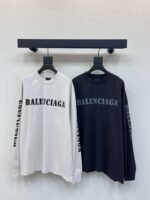 Balenciaga 260g high-weight sweatshirt with double yarn ribbed cut and distressed craftsmanship