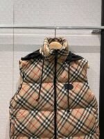 Burberry hooded stand collar plaid down vest jacket 90 down premium version high quality clothing - Image 6