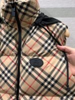 Burberry hooded stand collar plaid down vest jacket 90 down premium version high quality clothing - Image 4