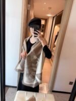 Chanel winter scarf size: 65×185 - Image 7