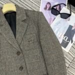 miumiu New herringbone lapel suit jacket with letter patch embroidery on the pockets High-end quality - Image 5