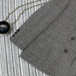 miumiu New herringbone lapel suit jacket with letter patch embroidery on the pockets High-end quality - Image 2