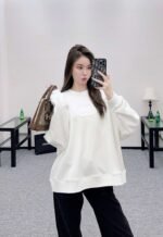 GUCCI Crew neck 3D logo sweatshirt with brushed lining. High-quality sweatshirt