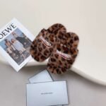Balenciaga winter slippers - Image 2