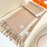 Hermès autumn and winter new cashmere scarf advanced version size 32x200cm - Image 9
