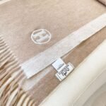 Hermès autumn and winter new cashmere scarf advanced version size 32x200cm - Image 8