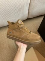 UGG solid color classic autumn/winter boots with wool lining - Image 9