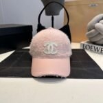 CHANEL winter baseball cap - Image 8