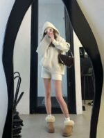 Alexander Wang knitted hoodie and shorts set - Image 10