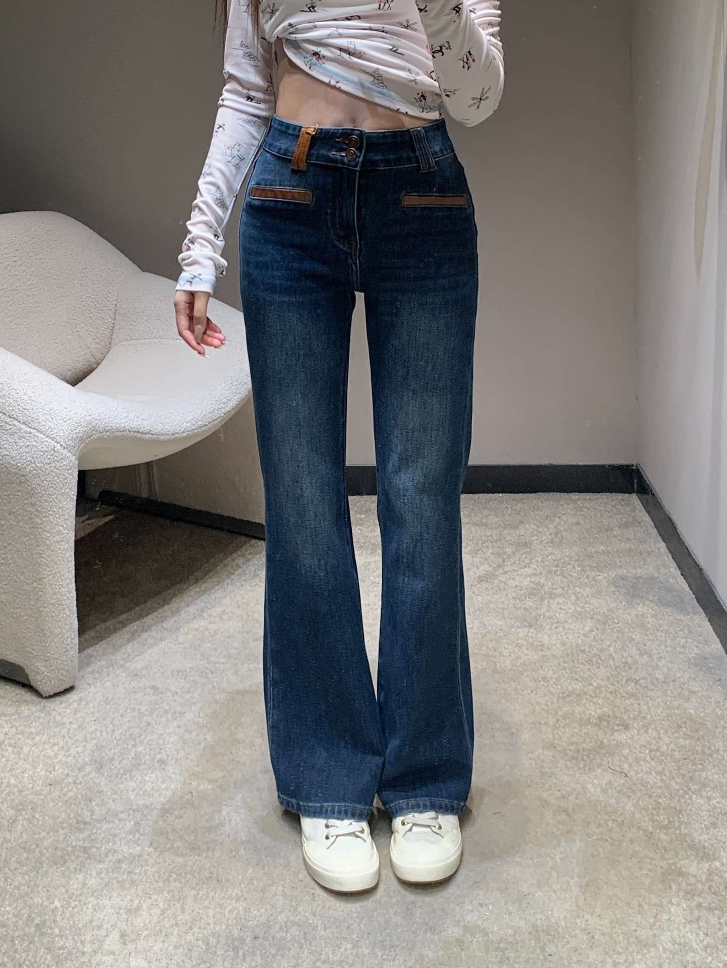 i1763106403901_4081_0_0.jpg Loro Piana Fall/Winter New Arrival: Two-Button Double-Pocket Stretch Flared Jeans – Premium Quality - Image 1