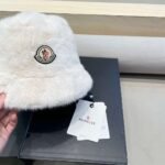 moncler Women’s faux fur mink hat, thickened and warm, perfect for autumn and winter. - Image 4