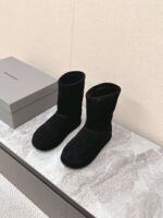 Balenciaga latest Fall/Winter ski collection: snow boots - Image 9
