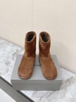 Balenciaga latest Fall/Winter ski collection: snow boots - Image 5