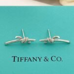 Tiffany’s latest rose gold diamond-encrusted rope knot earrings - Image 10