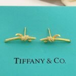 Tiffany’s latest rose gold diamond-encrusted rope knot earrings - Image 6