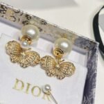 Dior exquisite openwork carved butterfly and heart-shaped pearl earrings (premium edition) - Image 8