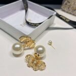 Dior exquisite openwork carved butterfly and heart-shaped pearl earrings (premium edition) - Image 6