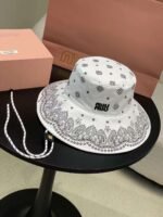 MiuMiu New bucket hat - Image 2