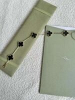 Van Cleef & Arpels Black Onyx Bracelet Premium Edition - Image 5