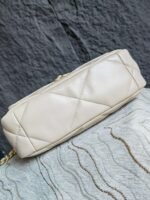 Chanel shoulder bag, premium version, made of lambskin leather. Size: 26 x 16 x 9 cm. - Image 4