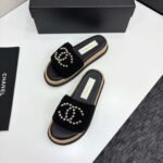 Chanel 2025 new slippers - Image 6