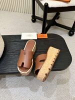 Hermès high-heeled slippers H-shaped upper - Image 11