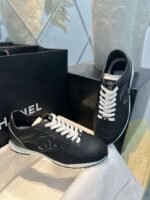 Chanel new 2025 casual shoes are made of calfskin material and are high-end - Image 9