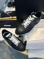 Chanel new 2025 casual shoes are made of calfskin material and are high-end - Image 4