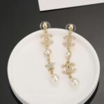 CHANEL’s new style!! Long earrings - Image 7