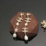 CHANEL’s new style!! Long earrings - Image 5