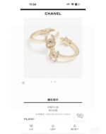 Chanel light gold earrings - Image 4