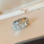 DIOR hollow ring high-end version - Image 3