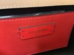 Valentino Garavani VSLING grained calfskin crossbody bag Size: 23x13x5cm - Image 3