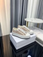 DIOR High-end canvas shoes