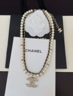 Chanel black leather pearl double necklace - Image 3