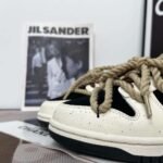 Nike Dunk Low Little Panda sneakers - Image 2