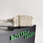 Bottega Veneta woven bag high quality size: 22*12.5*5cm - Image 9