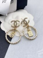 CHANEL 5-letter perfume bottle with double c stud earrings - Image 5