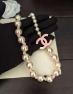 ch*nel pink cc pearl necklace - Image 6
