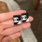 Chanel diamond-shaped double C stud earrings - Image 8