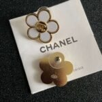 Chanel Camellia double C stud earrings - Image 2